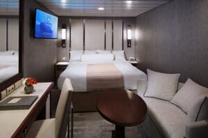 Azamara-Cruises-Azamara-Journey-Quest-Pursuit-schip-Cruiseschip-categorie-09-10-11-12-Club-binnenhut