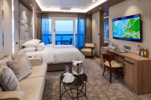 Azamara-Cruises-Azamara-Journey-Quest-Pursuit-schip-Cruiseschip-categorie-SP-Club-Spa-Suite