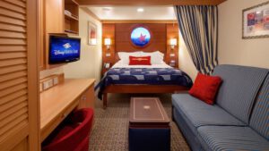 Disney-cruise-line-Disney-Dream-Disney-Fantasy-cruiseschip-schip-categorie 10A-deluxe binnenhut