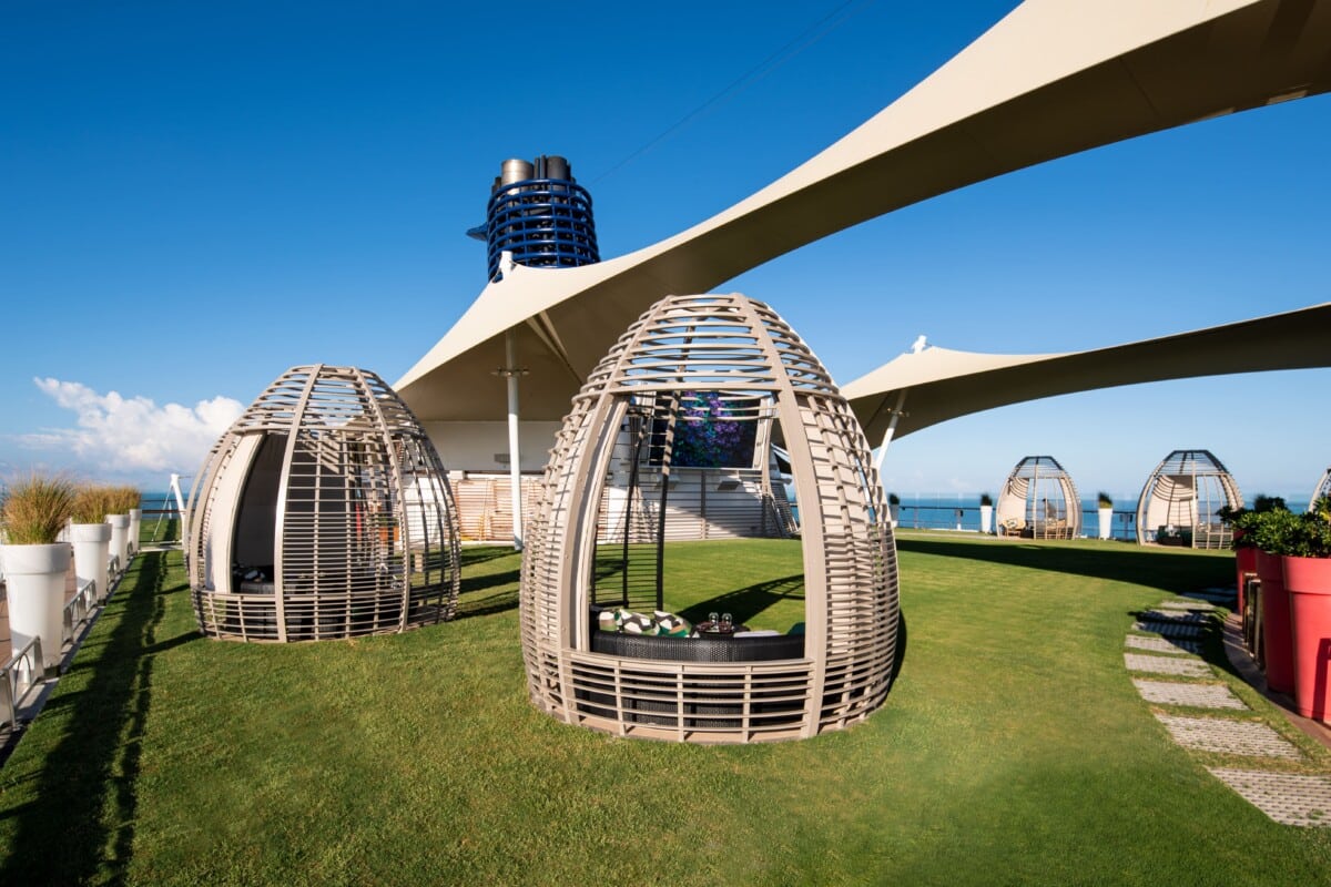 The LAwn Club - Celebrity Cruises
