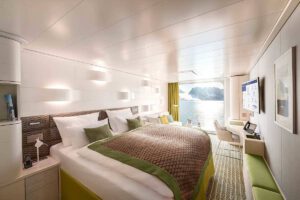 Hapag Lloyd-Hanseatic Nature-schip-Cruiseschip-Categorie 2-panoramic cabin