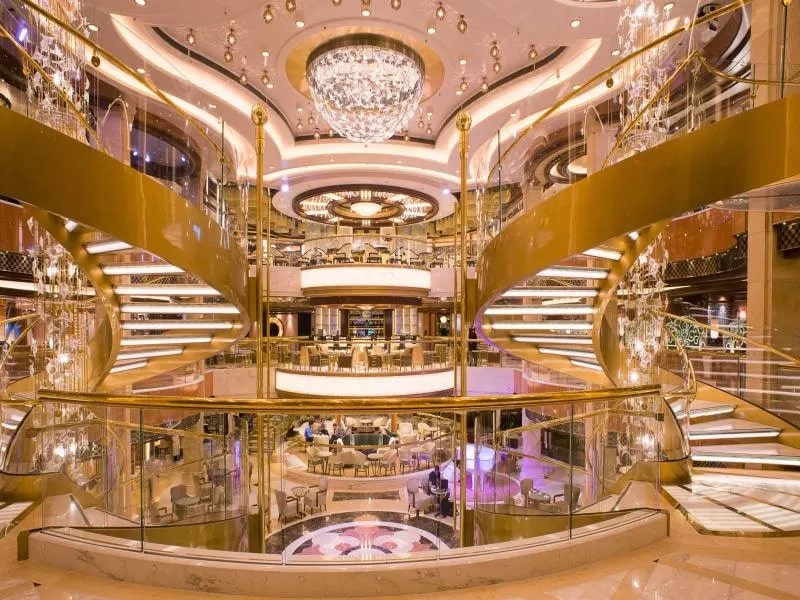 Cruiseschip-Regal Princess-Princess Cruises-Atrium