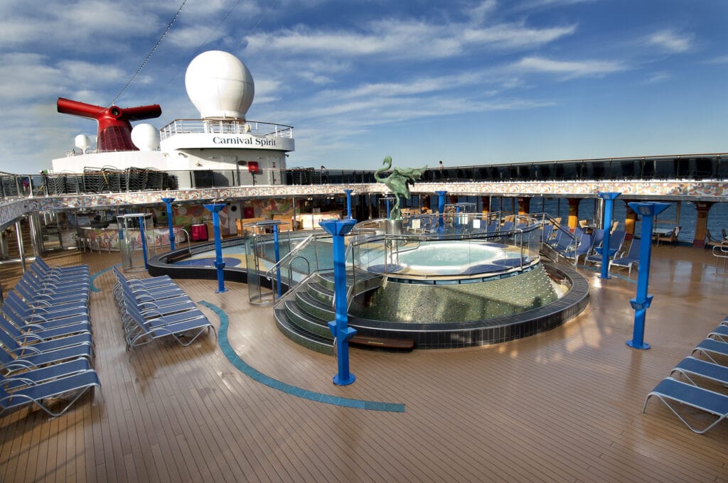 Cruiseschip-Carnival Spirit-Carnival-Pool