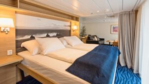 Cruiseschip-Hurtigruten-MS Spitsbergen-Schip-Expedition Suite-Grand Suite-Categorie MG