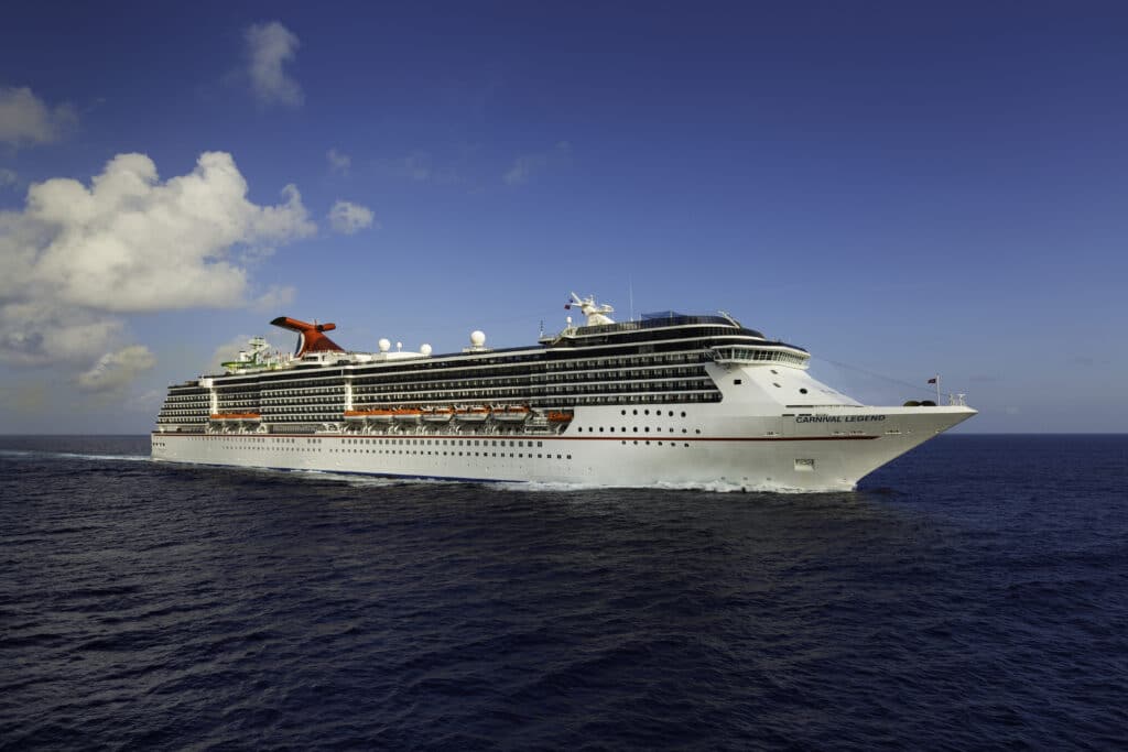 Cruiseschip-Carnival Legend-Carnival-Schip