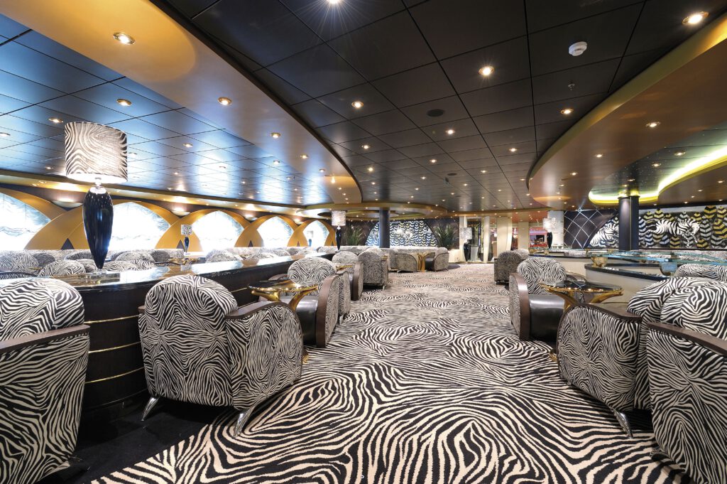 Cruiseschip-MSC Poesia-MSC Cruises-Bar Zebra