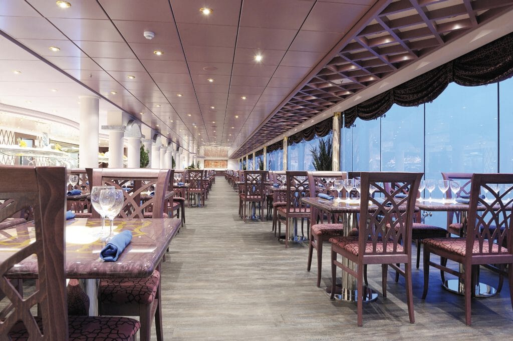 Cruiseschip-MSC Poesia-MSC Cruises-Restaurant