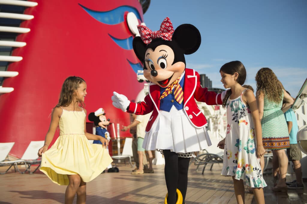 Cruiseschip-Disney Wonder-Disney Cruise Line-Minnie on Deck