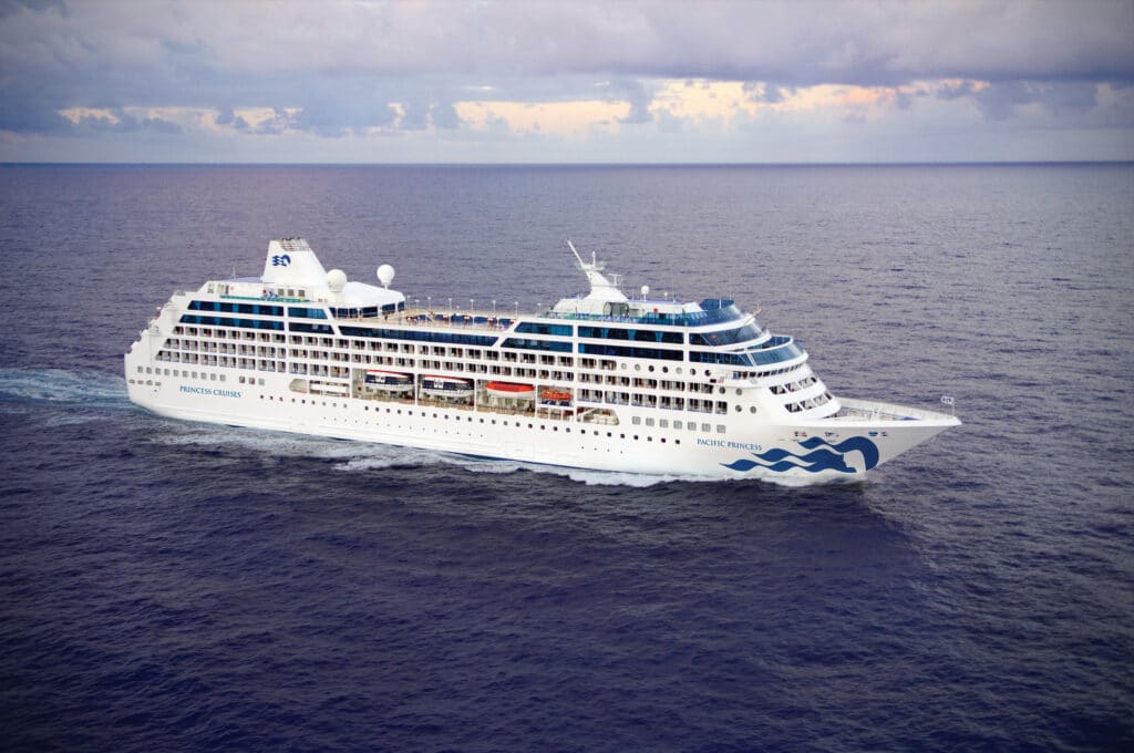 Cruiseschip-Pacific Princess-Princess Cruises-Schip