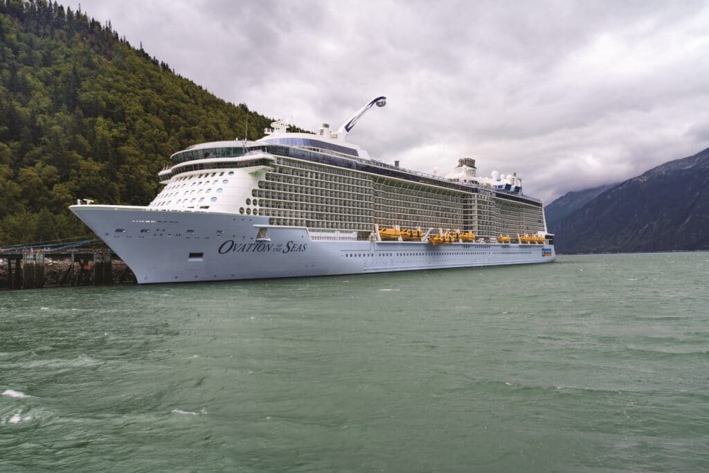 Cruiseschip-Ovation of the Seas-Royal Caribbean International-Schip