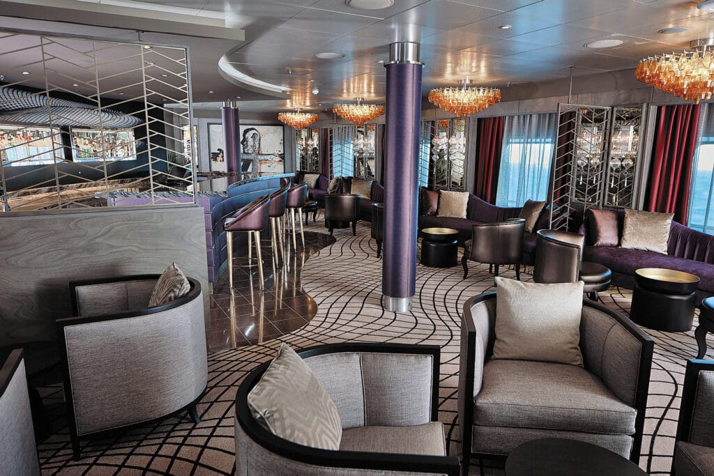 Cruiseschip-Seven Seas Voyager-Regent Seven Seas Cruises-Lounge
