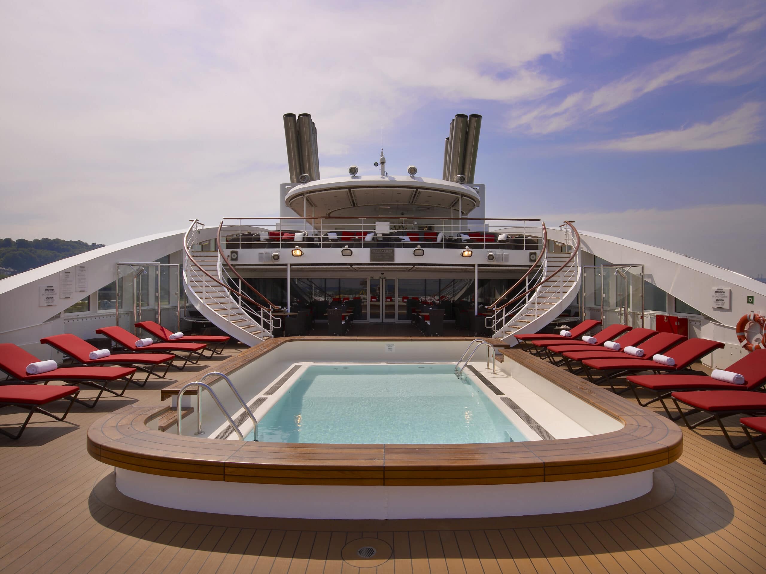 Cruiseschip-Le Boreal-Ponant Yacht Cruises-Zwembad Deck