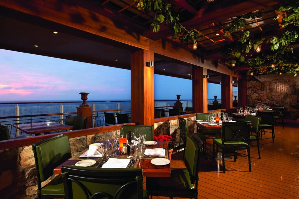 Cruiseschip-Norwegian Breakaway-Norwegian Cruise Line-Restaurant La Cucina Waterfront