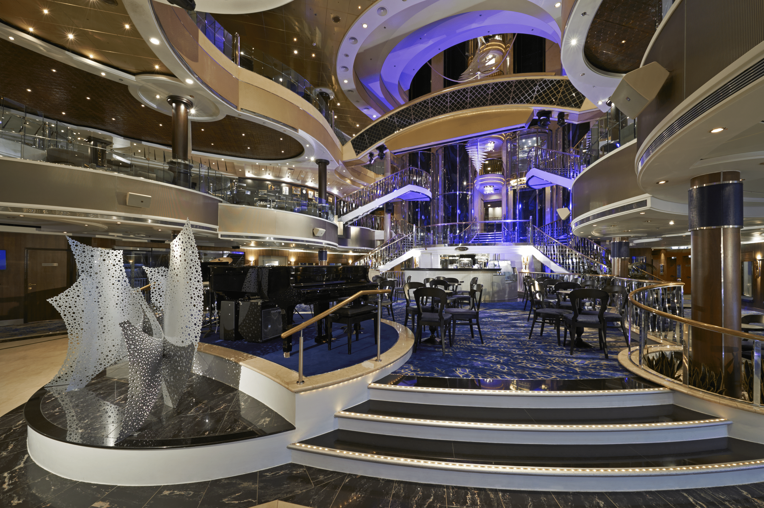 Cruiseschip-Norwegian Dawn-Norwegian Cruise Line-Atrium