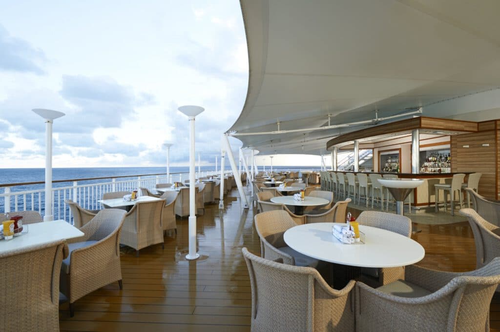 Cruiseschip-Norwegian Gem-Norwegian Cruise Line-Deck