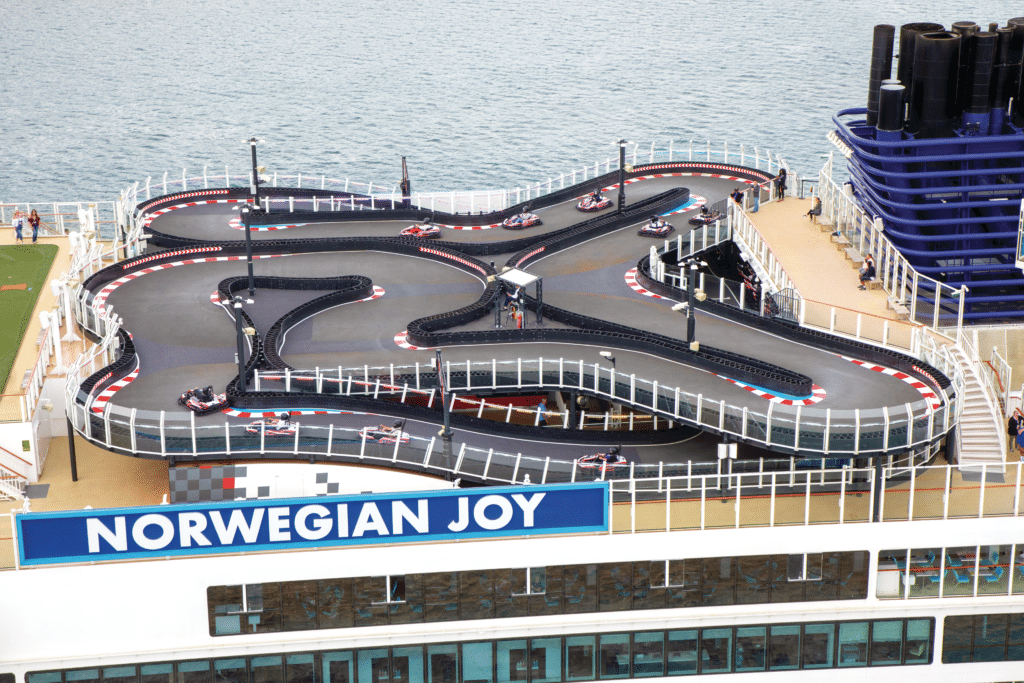 Cruiseschip-Norwegian Joy-Norwegian Cruise Line-Racetrack