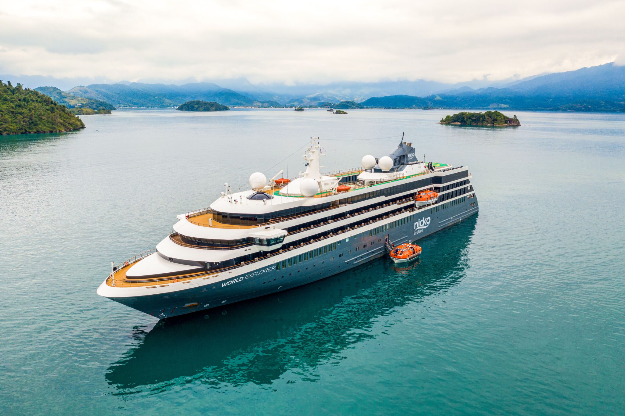Nicko Cruises Captain Cruise