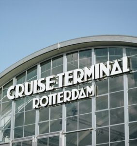 Cruise-vanuit-rotterdam-Cruise-Terminal-Rotterdam