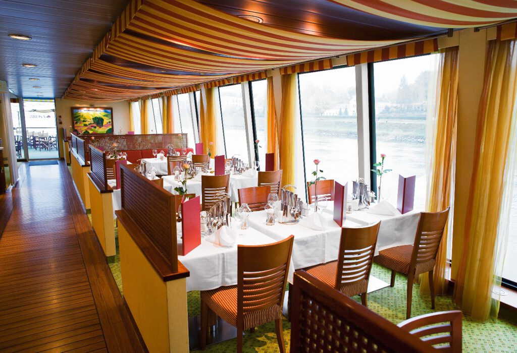 A-Rosa-A-Rosa-Riva-schip-cruiseschip-restaurant-1