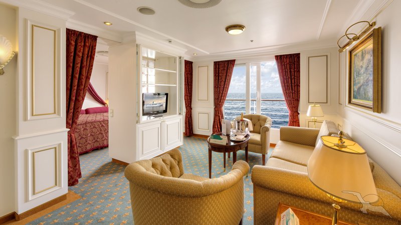 Phoenix-Reisen-Deutschland-schip-cruiseschip-categorie U2-Suite met frans balkon