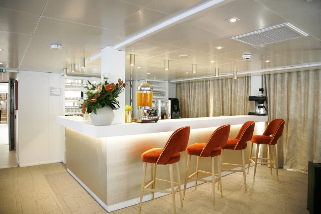 Rivierschip-Croisieurope-MS Amalia Rodrigues-Schip-Cruise-Bar