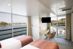 Rivierschip-CroisiEurope-MS Amalia Rodrigues-Cruise-Suite met terras