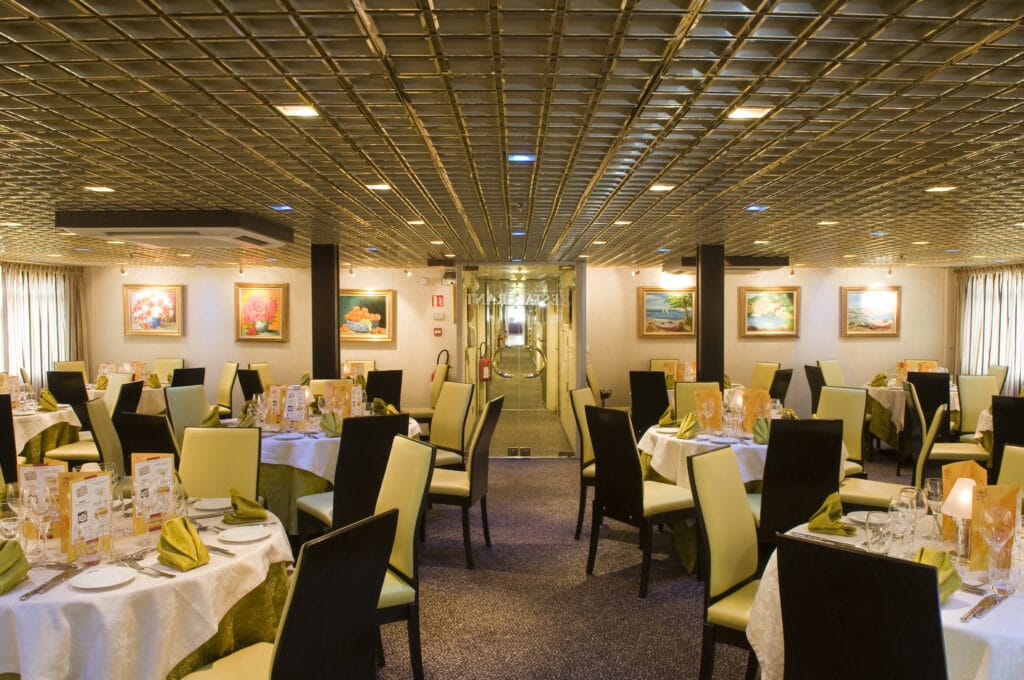 Rivierschip-CroisiEurope-MS Vivaldi-Cruise-Restaurant