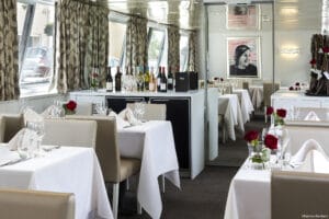 Rivierschip-CroisiEurope-Anne-Marie-Cruise-Restaurant (2)