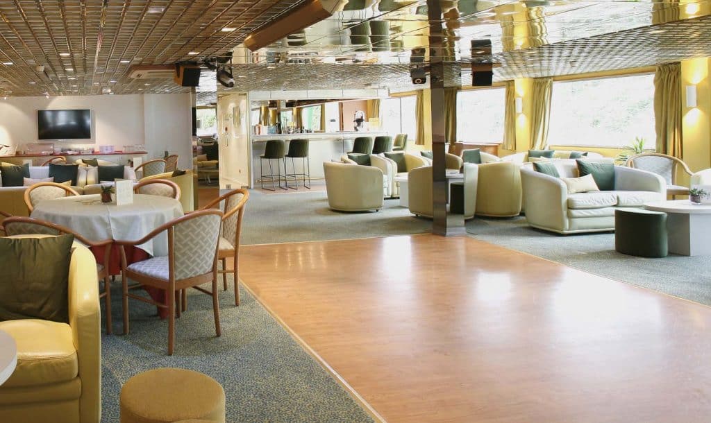 CroisiEurope-MS-Fernao-de-Magalhaes-Rivierschip-Cruise-Salon-