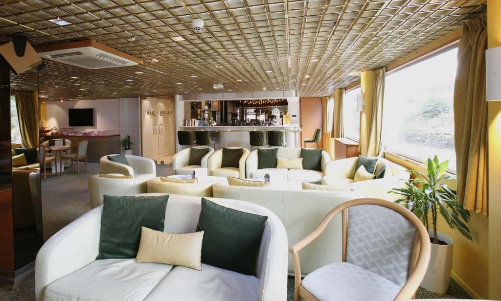 CroisiEurope-MS-Fernao-de-Magalhaes-Rivierschip-Cruise-Salon-2