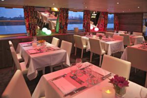 Rivierschip-CroisiEurope-MS Jeanine-Cruise-Restaurant