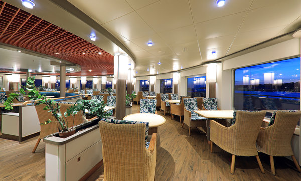 plantours-kreuzfarten-ms-hamburg-cruise-cruiseschip-buffetrestaurant