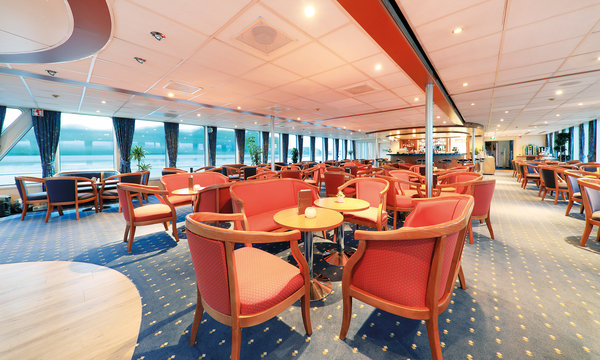 plantours-kreuzfarten-ms-rouse-prestige-cruise-rivierschip-panorama-lounge