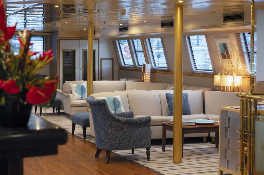 Variety-Cruises-MS-Pegasos-Cruiseschip-Cruises-Lounge-