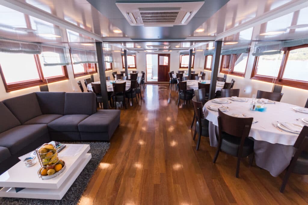 Cruiseschip-Katarina Line-Admiral-Deluxe-Cruises-Restaurant
