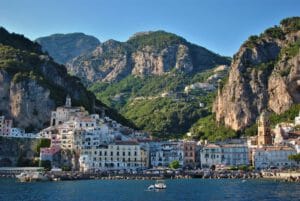 Italie-Amalfi-Cruise-haven-stad-uitzicht