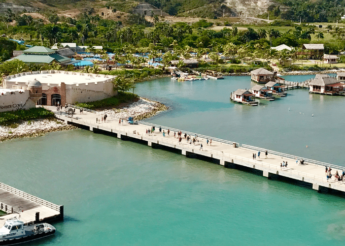 Dominicaanse-Republiek-cruise-haven-pier