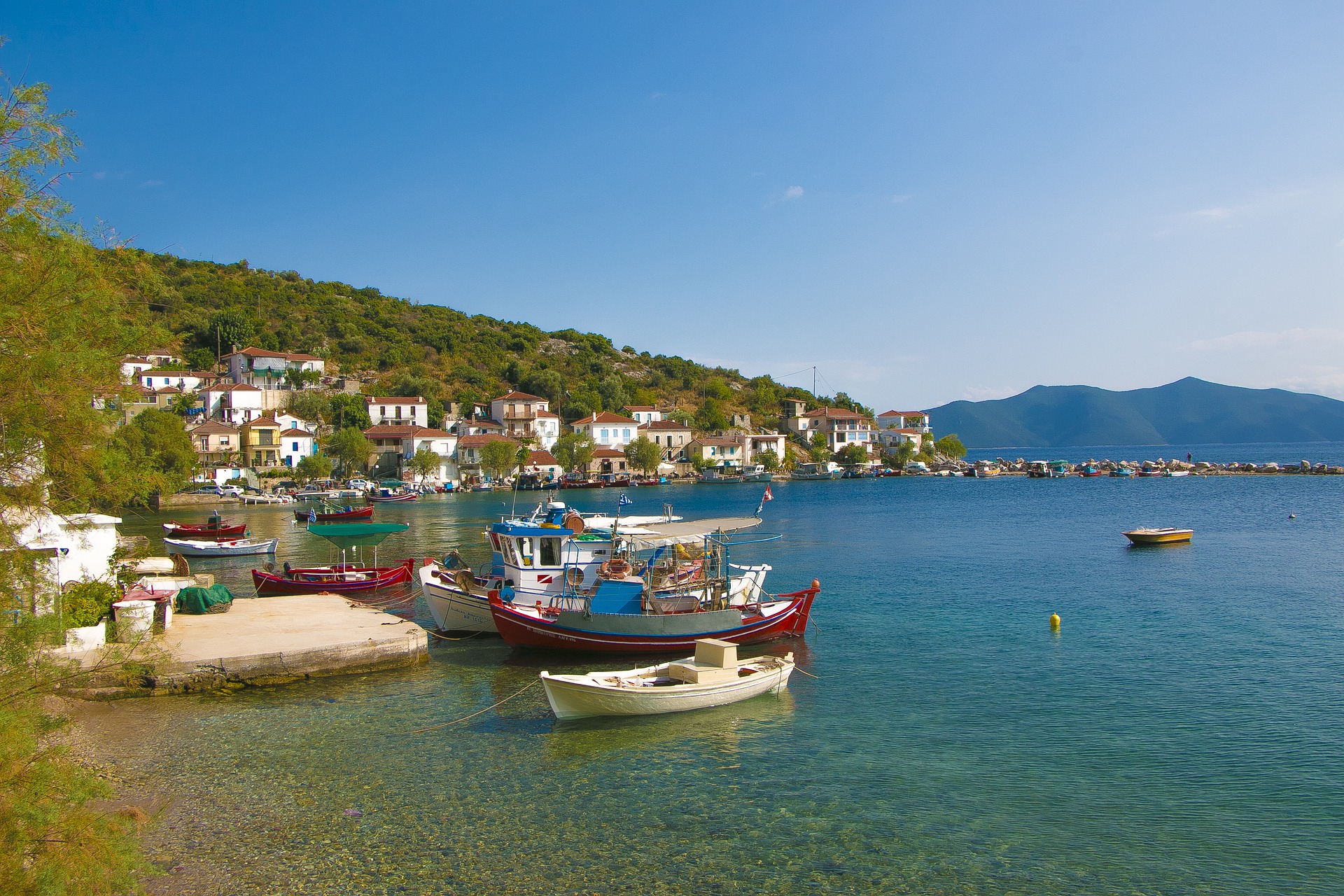 Griekenland-Volos-strandje-bootjes