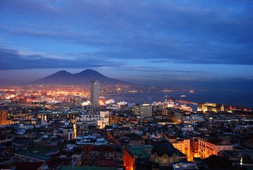 Italië-napels-uitzicht-zonsondergang-vulkaan