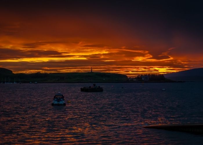 Nieuw-Zeeland-Oban-zee-zonsondergang.jpg