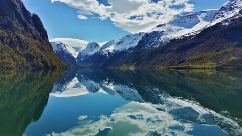 Noorwegen-olden-zee-fjord-bergen