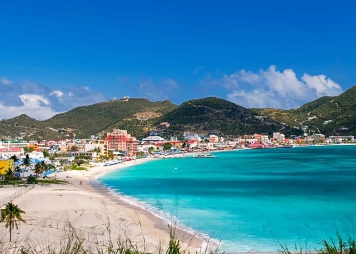 Sint-Maarten-philipsburg-strand-zee