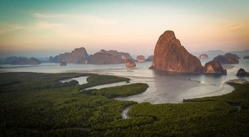 Thailand-Phang-nga-uitzicht-natuur-zee