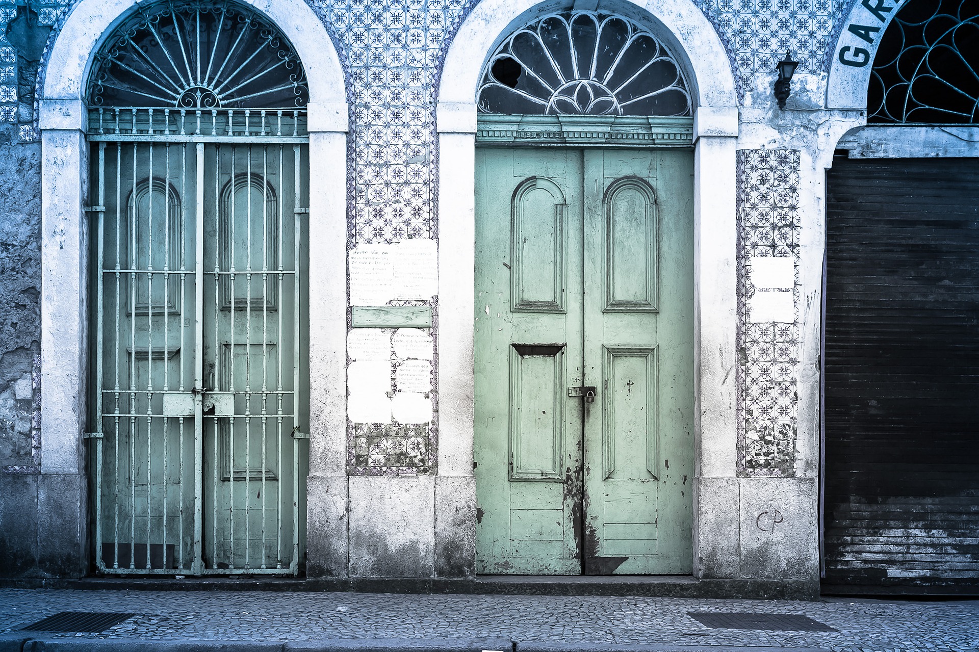 brazilie-santos-centrum-groene deur
