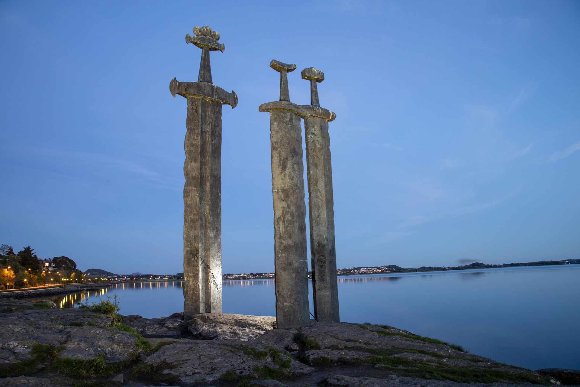 noorwegen-stavanger-drie zwaarden-landschap