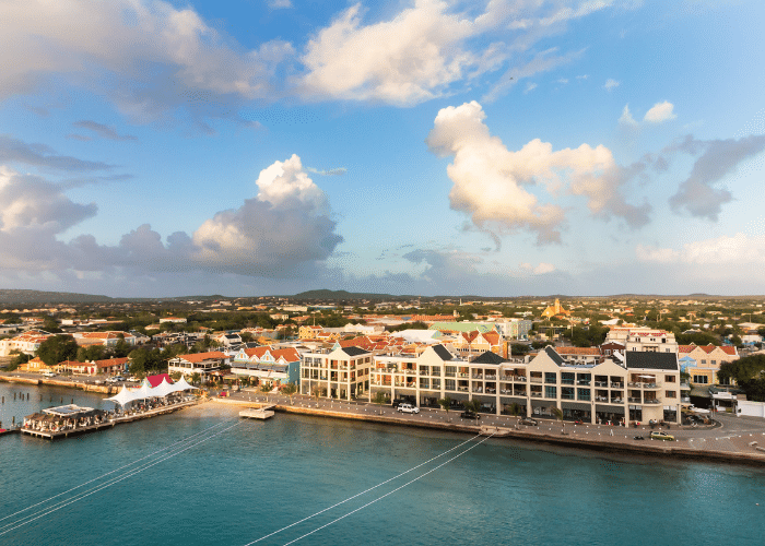 Bonaire-Kralendijk-cruise-haven-stad