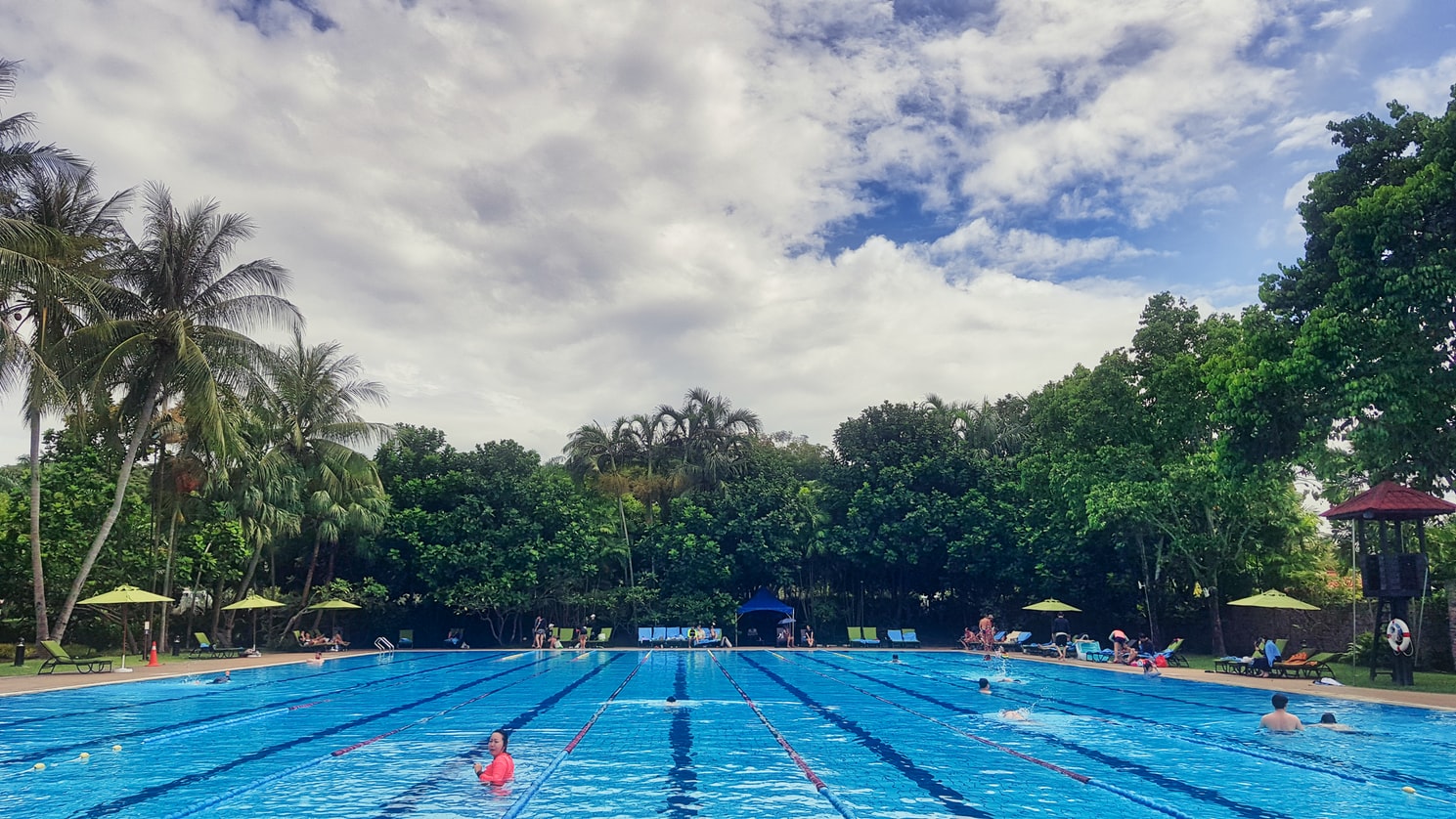 Maleisie-kota-kinabalu-zwembad
