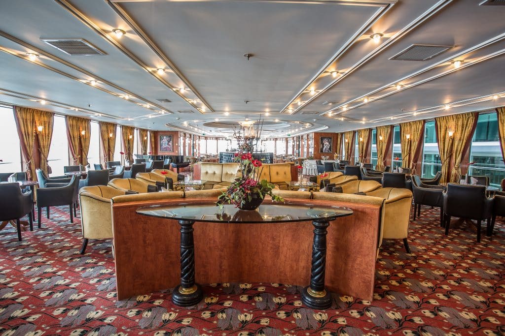 VIVA-Cruises-VIVA VOYAGE-Restaurant-Bar and Lounge (3)