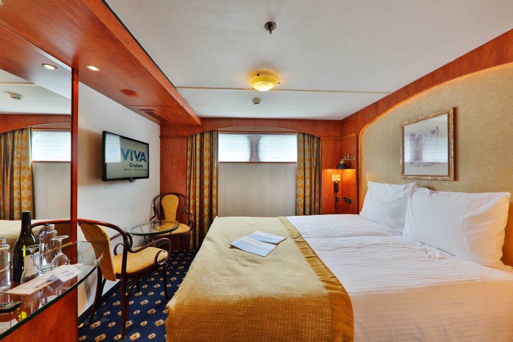 Viva- Cruises-MS Gloria-schip-rivierschip-Master Suite-Cabin with Window