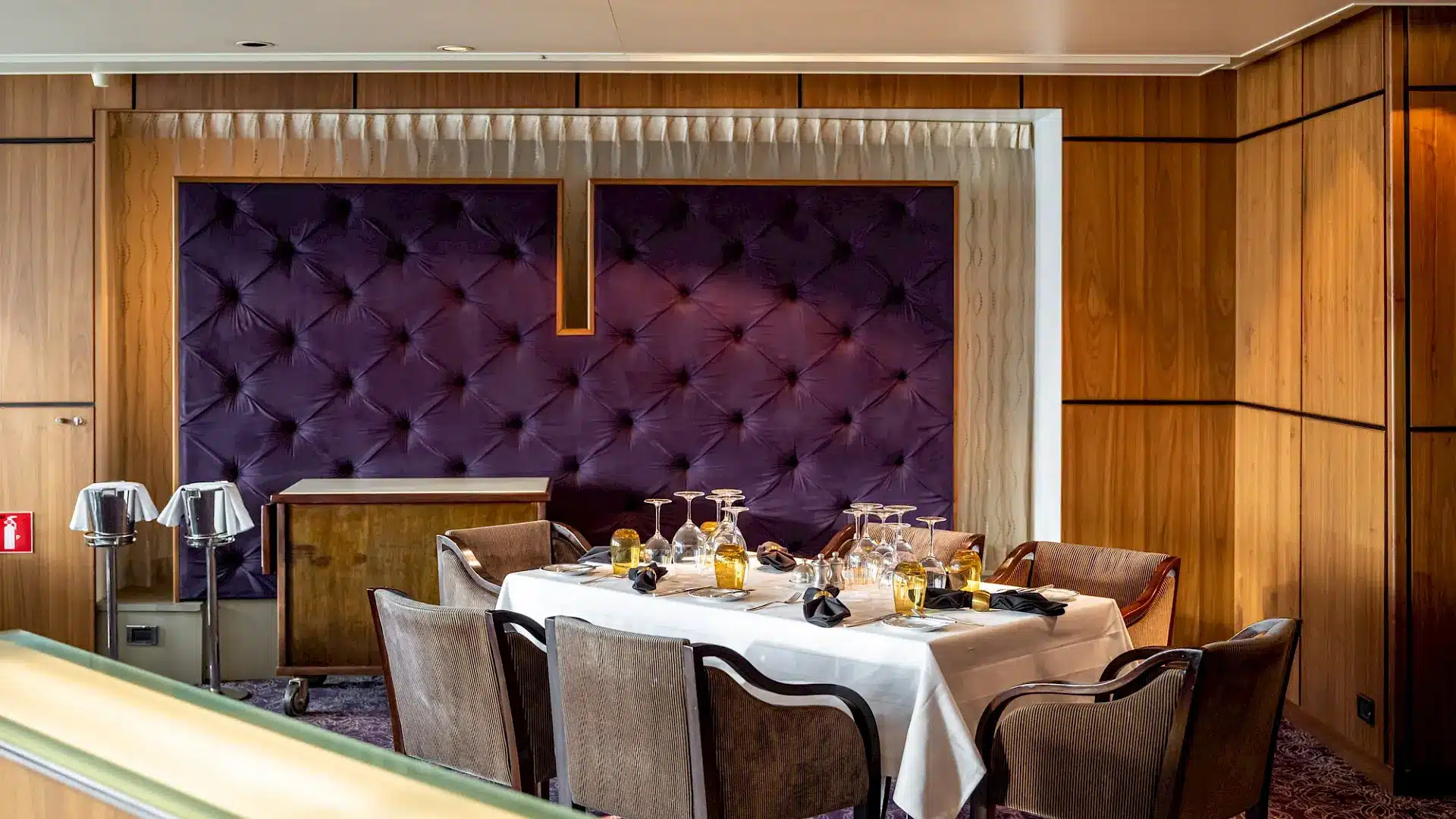 Culinair genieten in de gevarieerde restaurants aan boord van Renaissance.